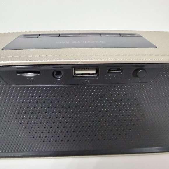 Bose SoundLink Mini Portable Bluetooth Speaker  Gold With No Cable Tested Works - Picture 9 of 9
